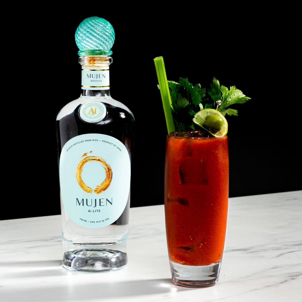 Red as the rising sun, the Bloody Mary is a rare specimen of the cocktail world. Ai Bloody Mary is a simple twist on a classic. MUJEN's aroma from rice koji makes it even more savory.