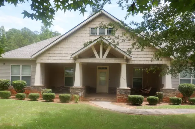 114 Craftsman Way
