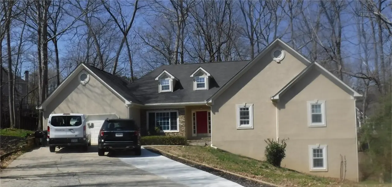 311 Clubhouse Ct NW — photo 1 of 1