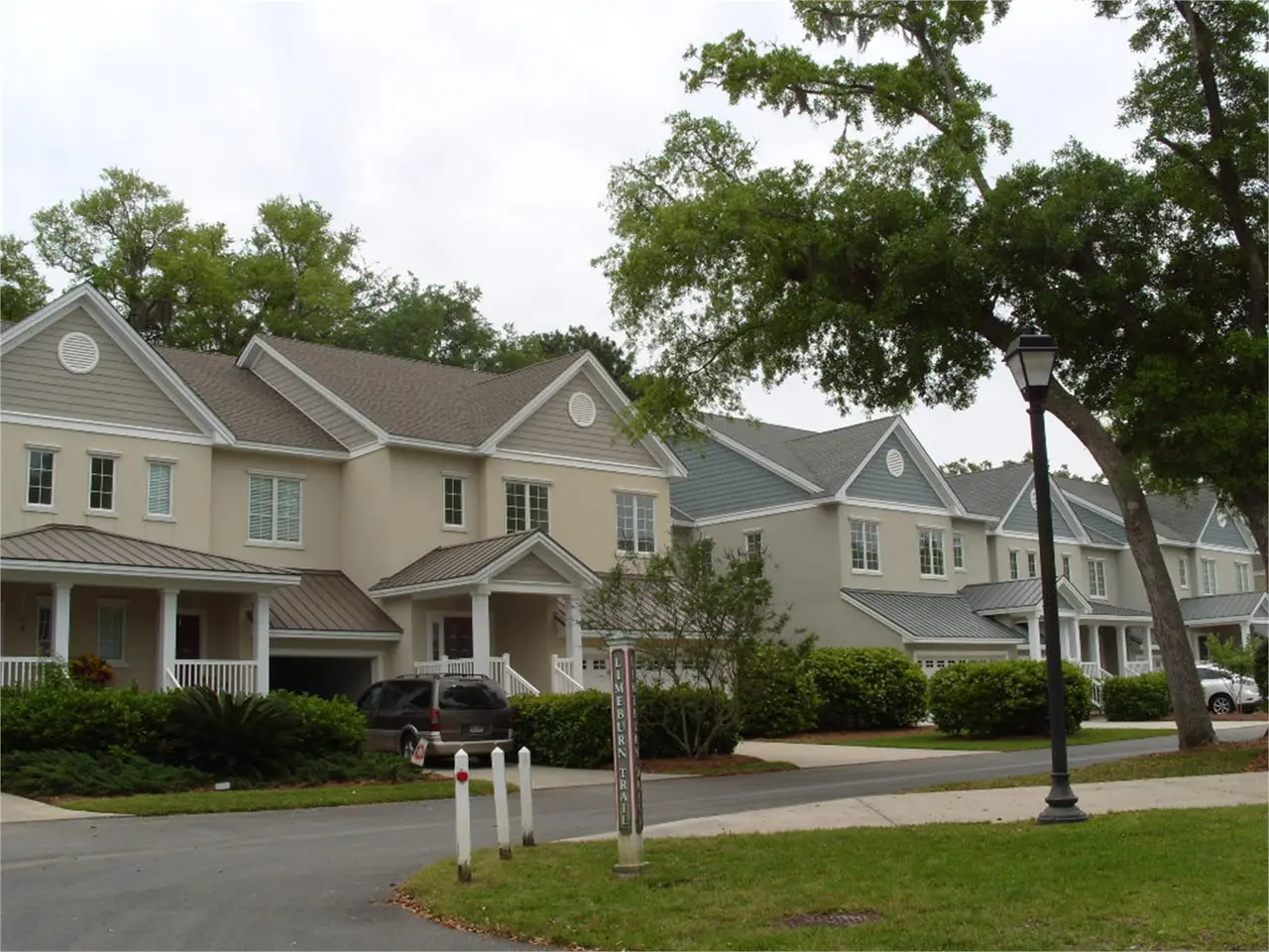 40 Limeburn Dr — photo 1 of 3