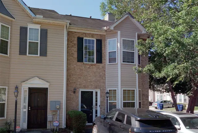 2604 Rocky Ct S