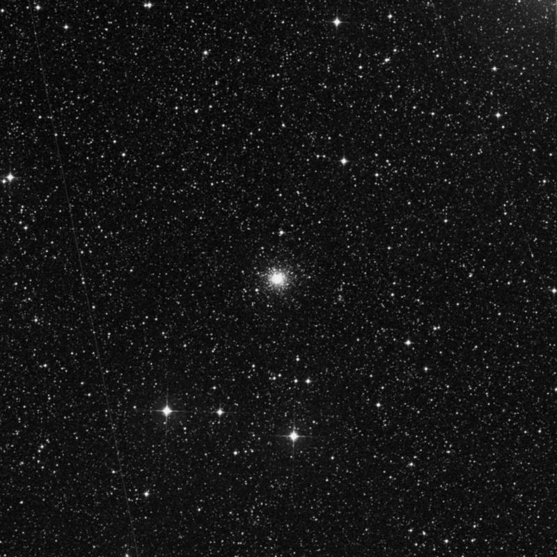 Image of NGC 2210 - Globular Cluster in Dorado star