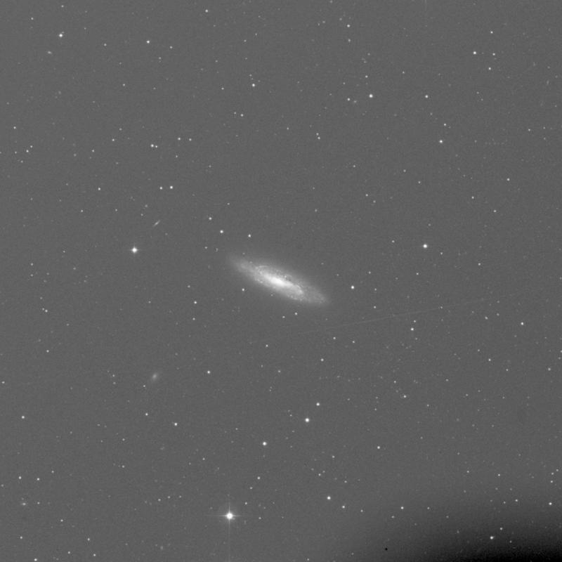 Image of NGC 4527 - Intermediate Spiral Galaxy in Virgo star