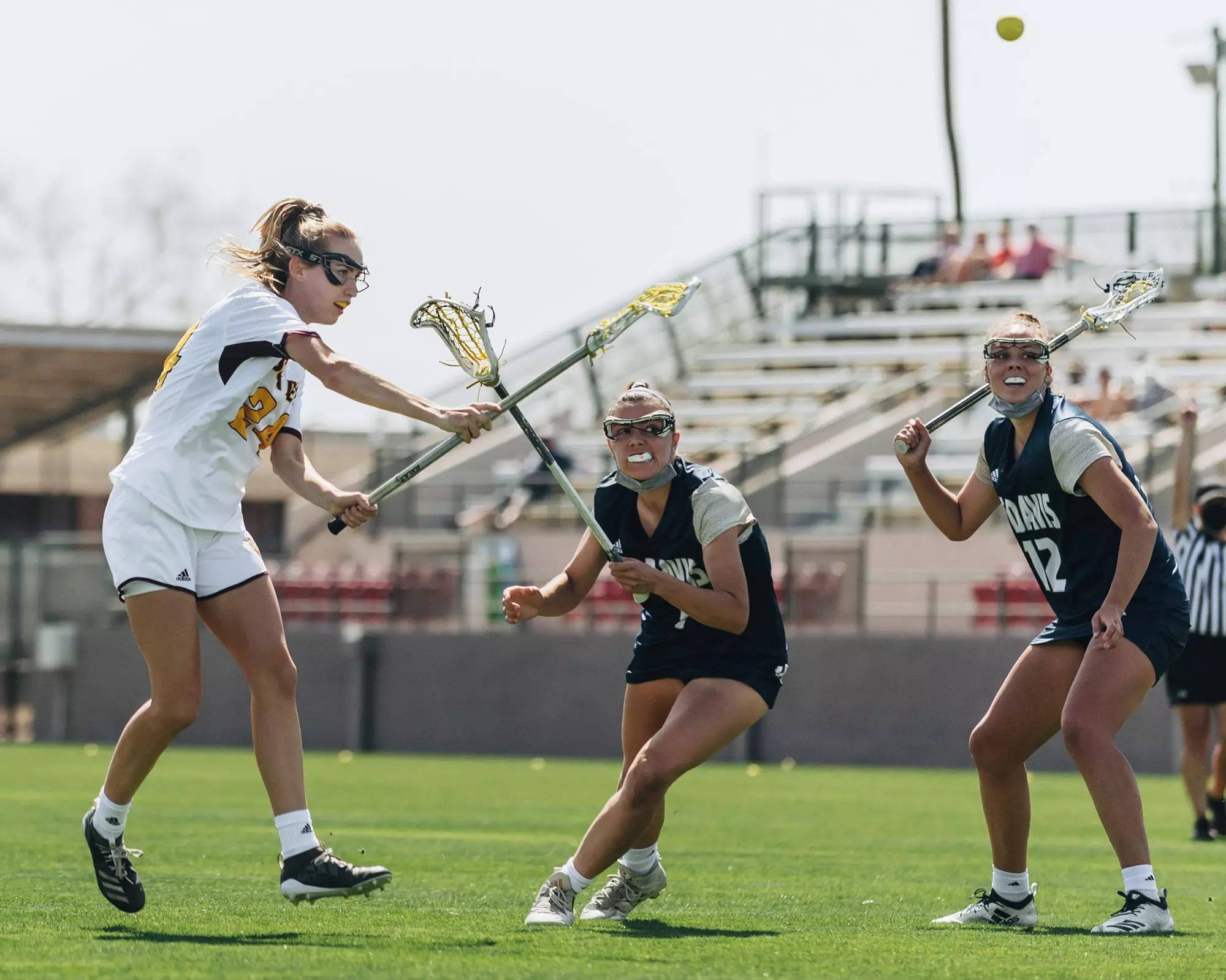 hunter-playing-on-court.webp