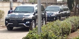 BREAKING NEWS PHOTO! Justice Onnoghen arriving the CTT premises on Friday morning