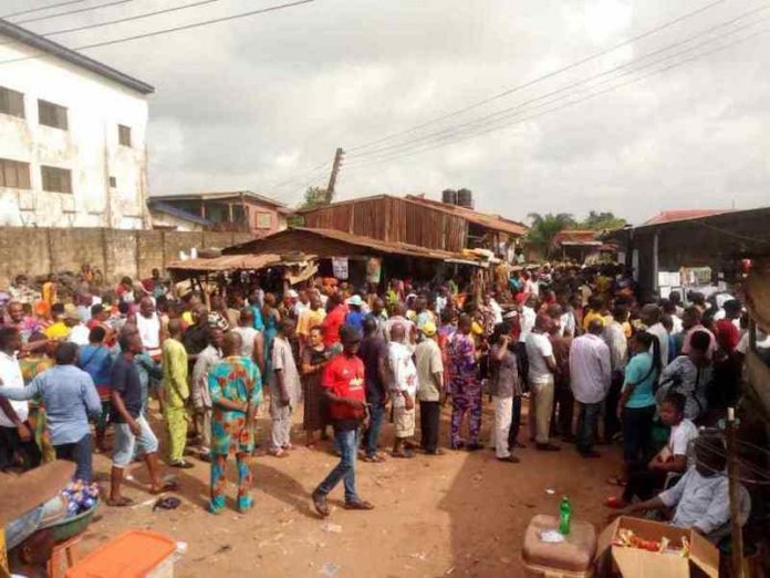 b5325e72 voters await polling units THE FATE OF KOGI VOTERS