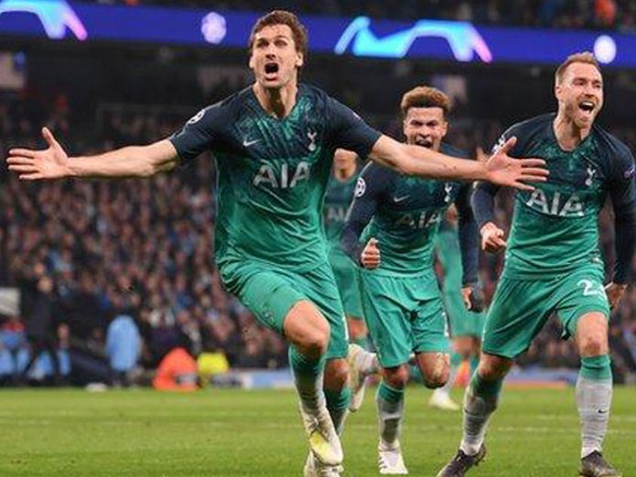 82a00813 fernando llorente and his t Spurs Stun Man City on Away Goal to Reach Semis