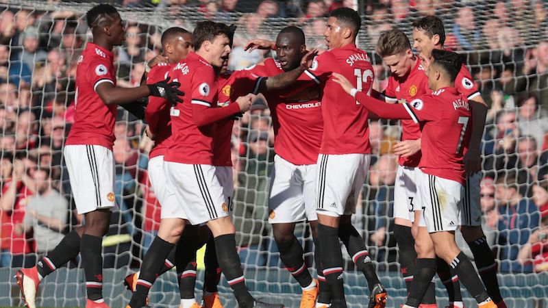 Man Utd Leapfrog Liverpool to Top of Premier League ...