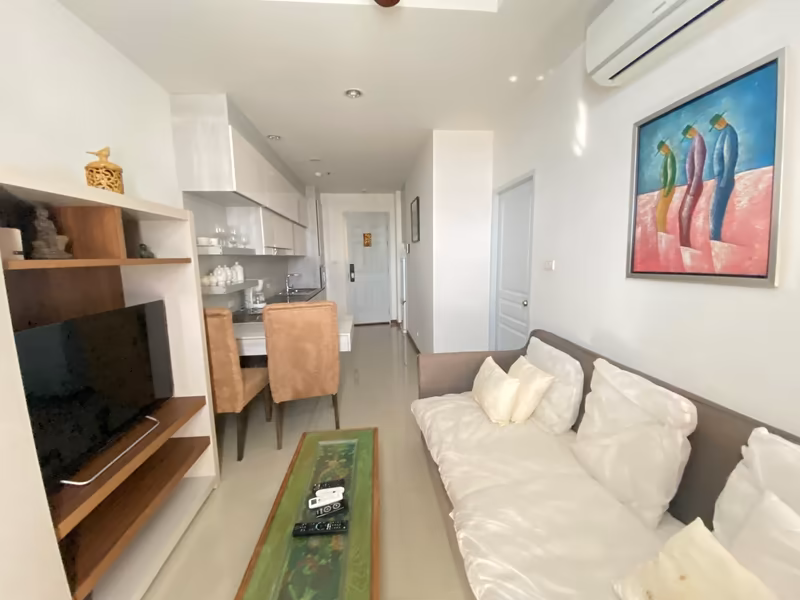 The Unique Condo @Koomuang - Image 1