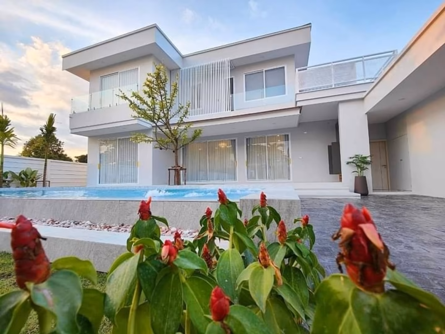 6 Bedroom House For Sale in San Na Meng, San Sai, Chiang Mai - Image 2