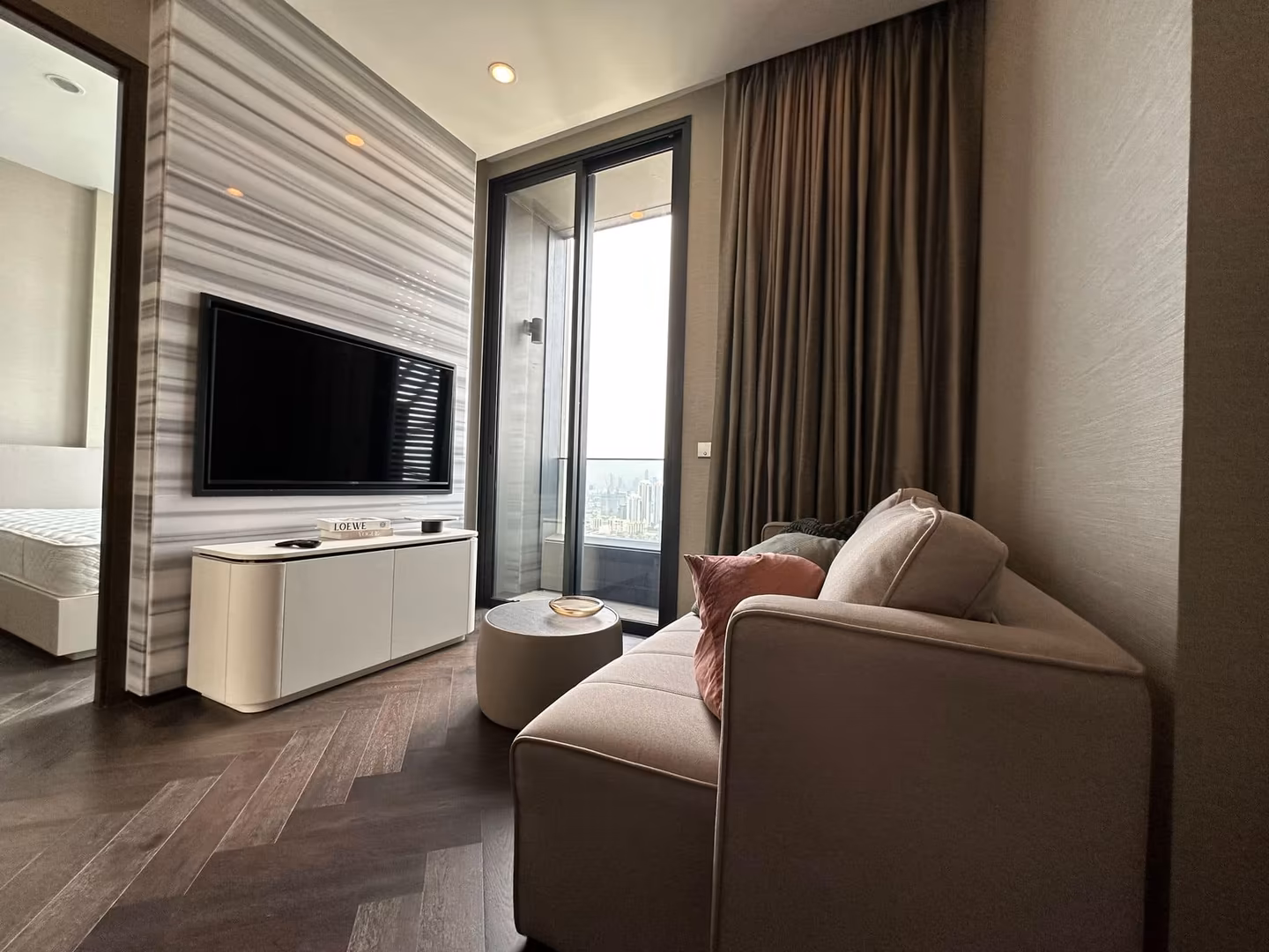 The ESSE Sukhumvit 36 - Image 1