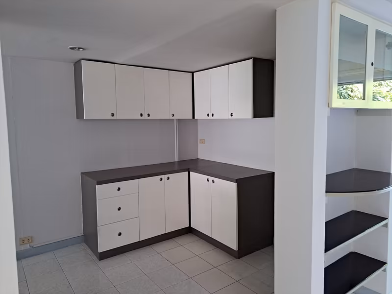 3 Bedroom House For Sale in Khlong Tan Nuea, Vadhana, Bangkok - Image 8