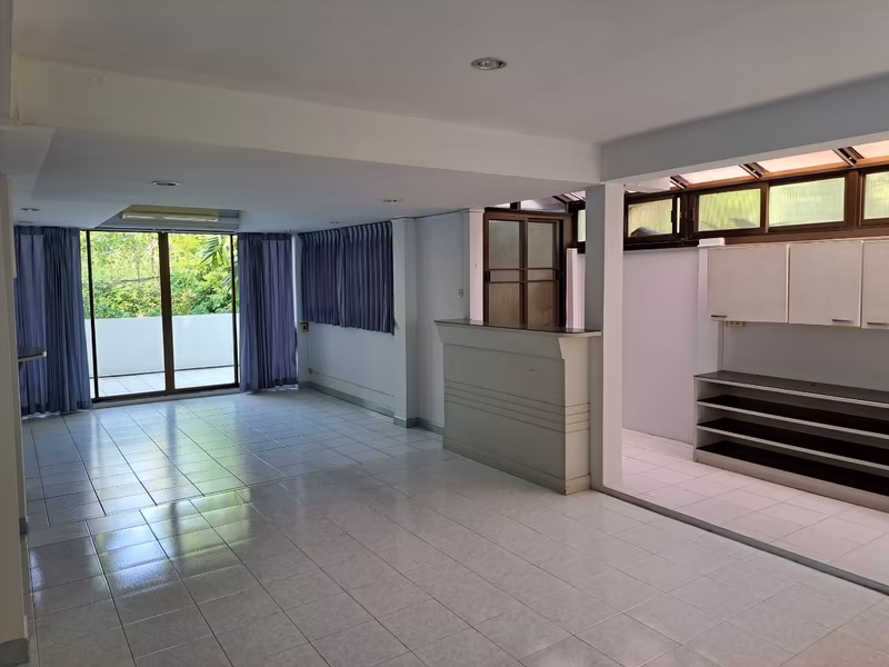 3 Bedroom House For Sale in Khlong Tan Nuea, Vadhana, Bangkok - Image 13