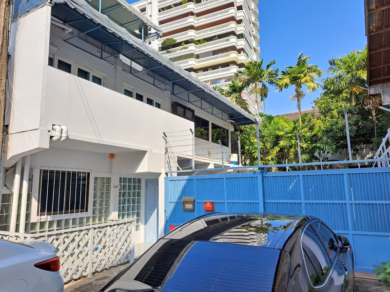 3 Bedroom House For Sale in Khlong Tan Nuea, Vadhana, Bangkok - Image 14