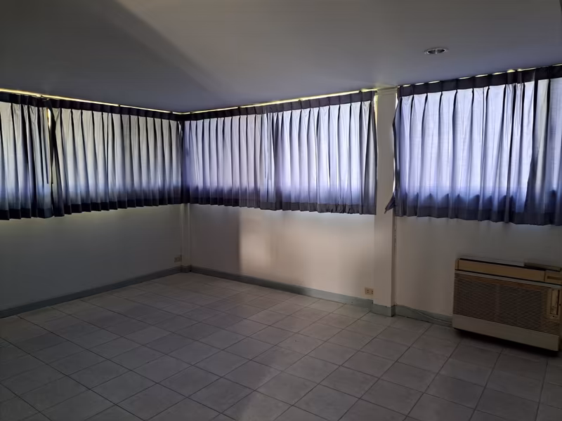 3 Bedroom House For Sale in Khlong Tan Nuea, Vadhana, Bangkok - Image 17