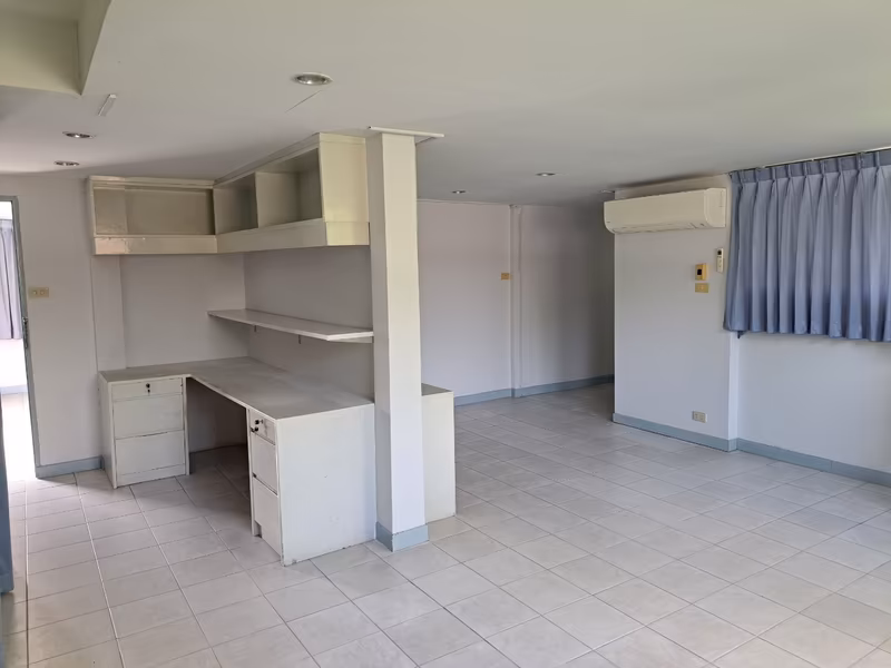 3 Bedroom House For Sale in Khlong Tan Nuea, Vadhana, Bangkok - Image 18