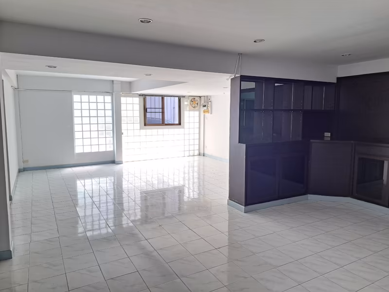 3 Bedroom House For Sale in Khlong Tan Nuea, Vadhana, Bangkok - Image 24
