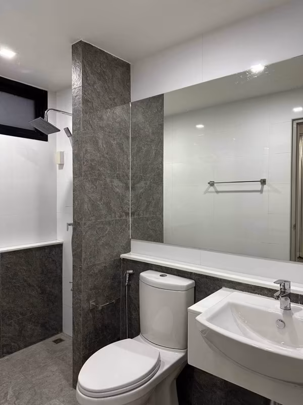 3 Bedroom Townhouse For Rent in Ban Waen, Hang Dong, Chiang Mai - Image 4
