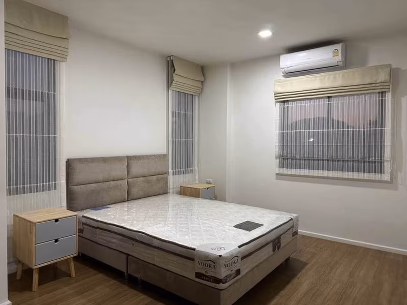 3 Bedroom Townhouse For Rent in Ban Waen, Hang Dong, Chiang Mai - Image 7