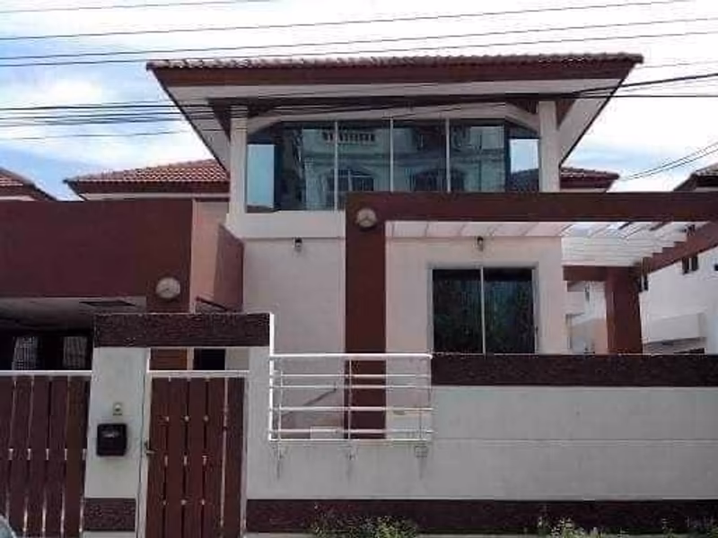 3 卧室 独立房屋 出租 在  - Image 1