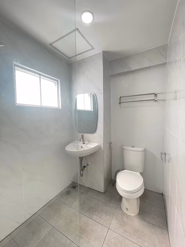 PP Condo - Image 3