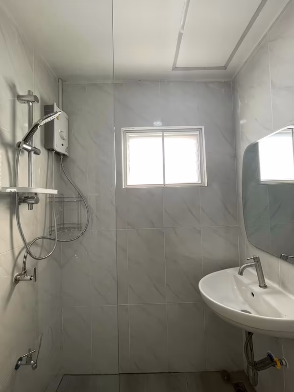 PP Condo - Image 7