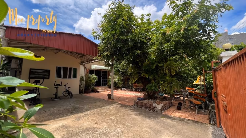 7 Bedroom House For Sale in Khlong Tan Nuea, Vadhana, Bangkok - Image 1