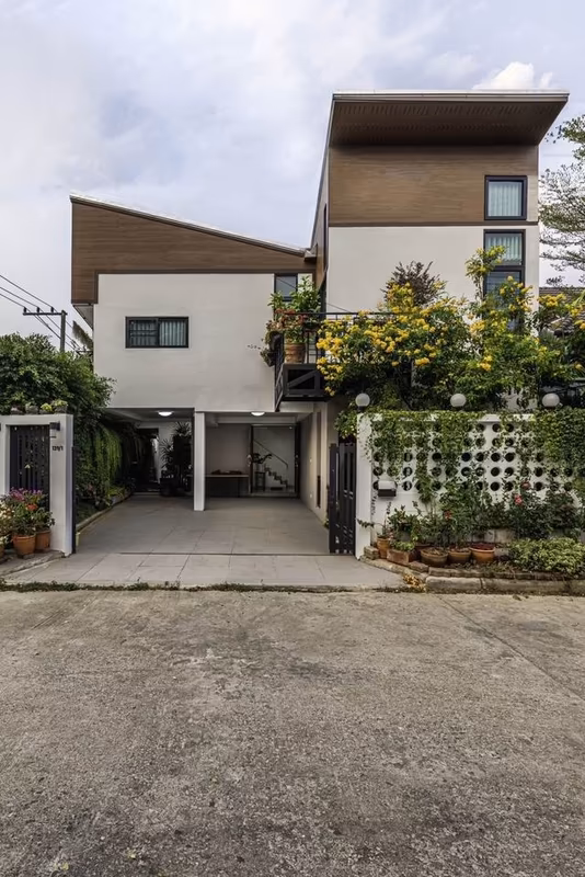 6 ห้องนอน บ้านเดี่ยว สำหรับขาย ใน หนองหอย, เมืองเชียงใหม่, เชียงใหม่ - Image 1