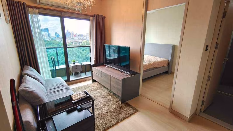 Lumpini Suite Phetchaburi-Makkasan - Image 4
