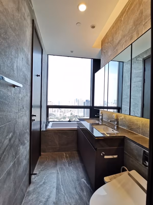 The ESSE Sukhumvit 36 - Image 6