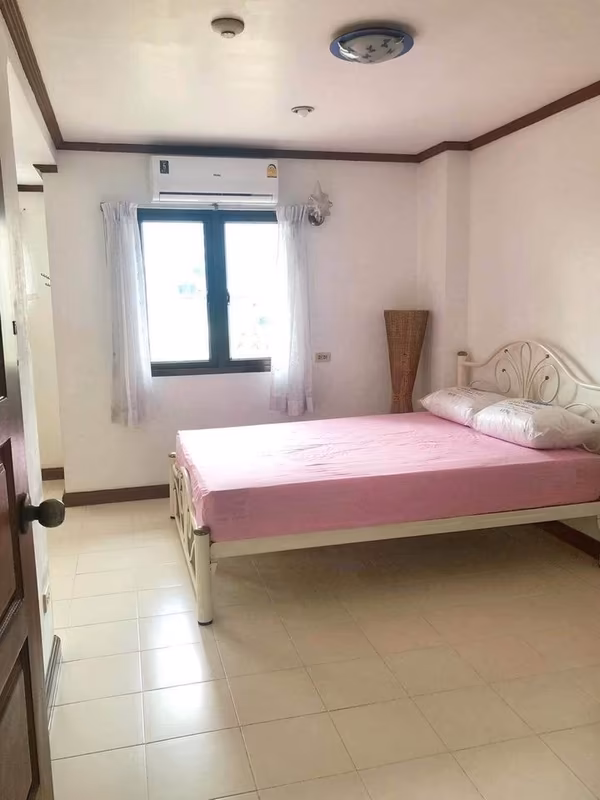 Aree Place Condominium - Image 3