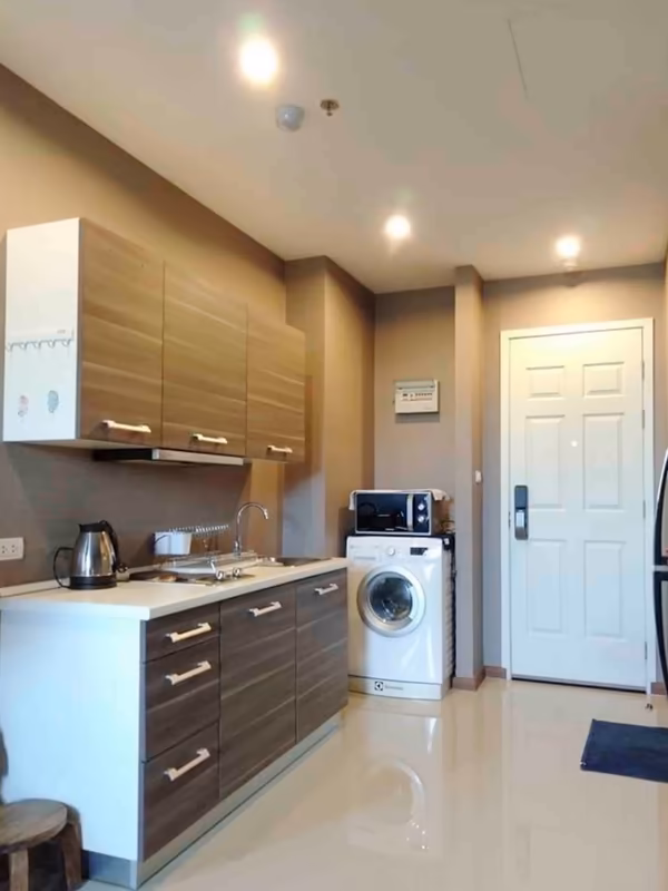 The Unique Condo @Koomuang - Image 1