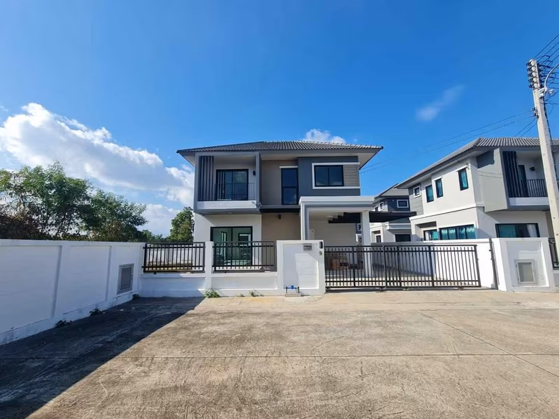 3 Bedroom House For Rent in San Kamphaeng, San Kamphaeng, Chiang Mai - Image 2