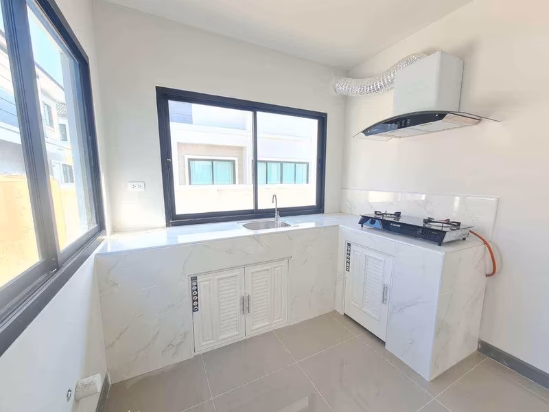 3 Bedroom House For Rent in San Kamphaeng, San Kamphaeng, Chiang Mai - Image 6
