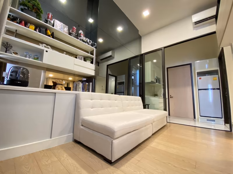 Chewathai Residence Asoke - Image 1