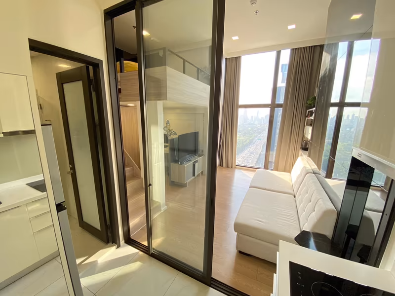 Chewathai Residence Asoke - Image 2