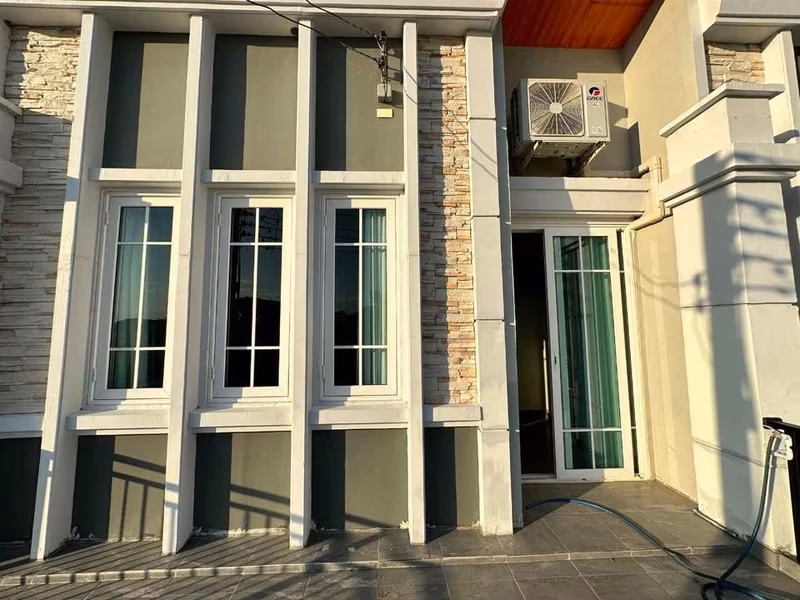 4 Bedroom Townhouse For Rent in Nong Phueng, Saraphi, Chiang Mai - Image 1