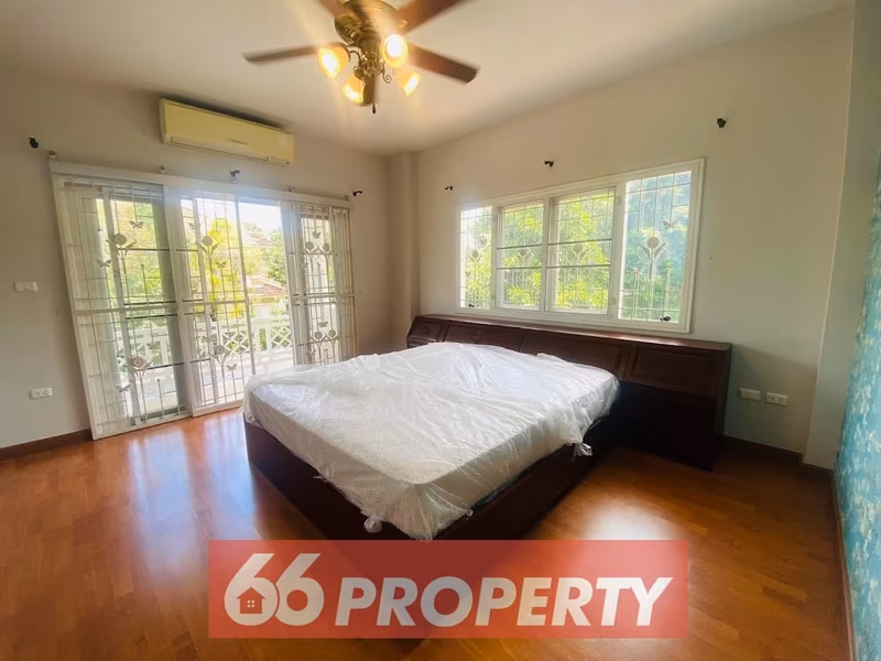 Home in Park - Image 13