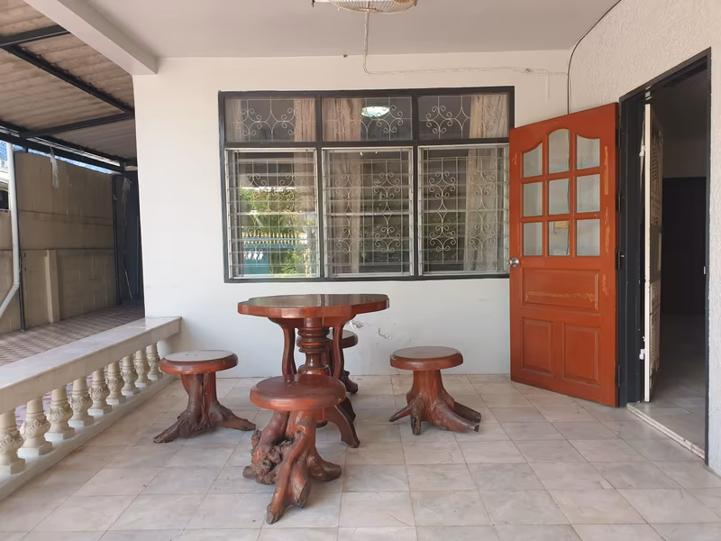 3 Bedroom House For Rent in Sam Sen Nok, Huai Khwang, Bangkok - Image 18