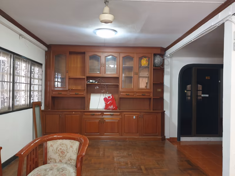 3 Bedroom House For Rent in Sam Sen Nok, Huai Khwang, Bangkok - Image 28