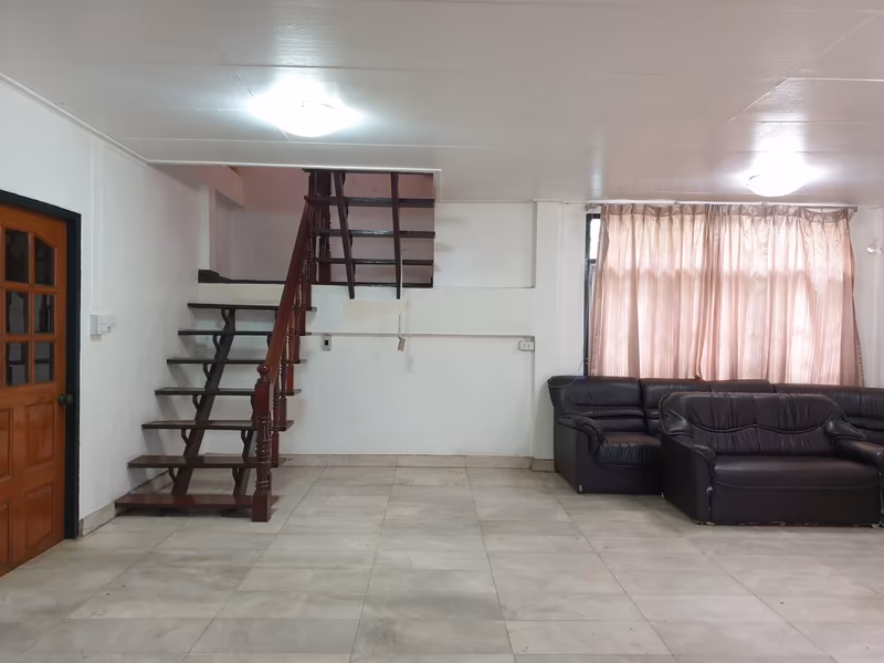 3 Bedroom House For Rent in Sam Sen Nok, Huai Khwang, Bangkok - Image 31