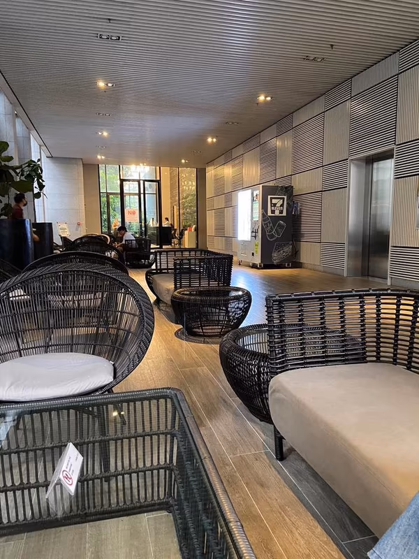 Park Origin Phrom Phong - Image 6