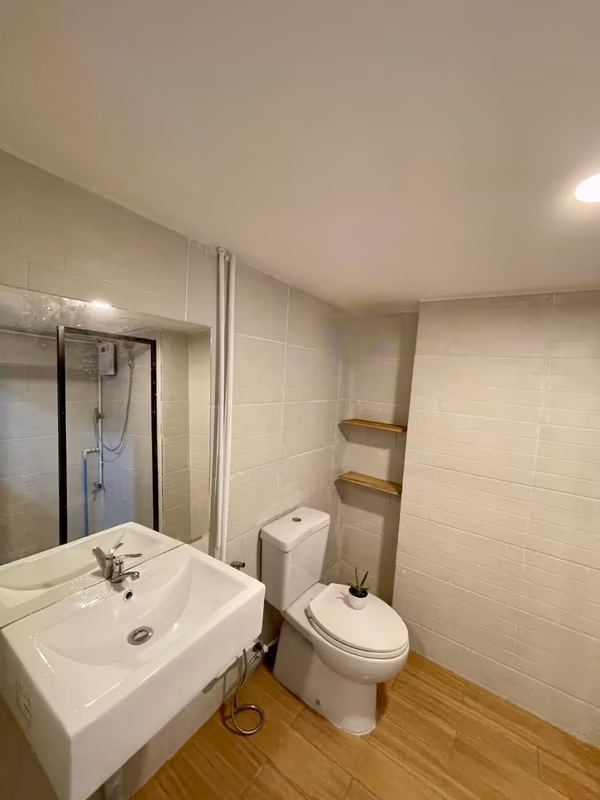 PP Condo - Image 6
