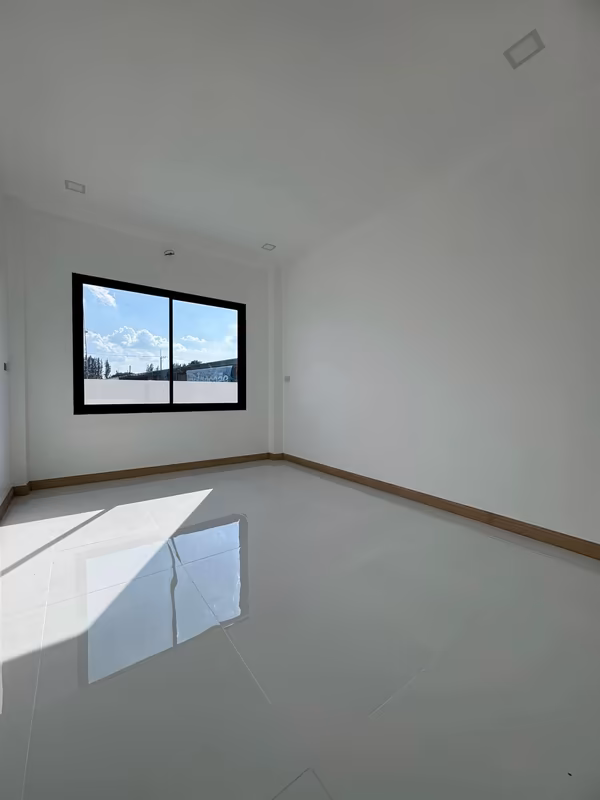 3 Bedroom House For Sale in Tha Wang Tan, Saraphi, Chiang Mai - Image 5