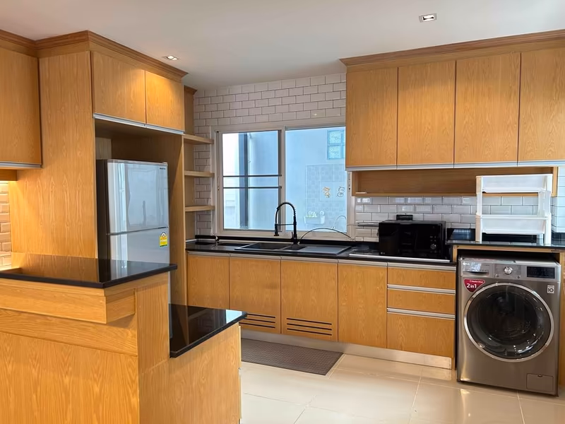 3 Bedroom House For Rent in Ban Waen, Hang Dong, Chiang Mai - Image 11