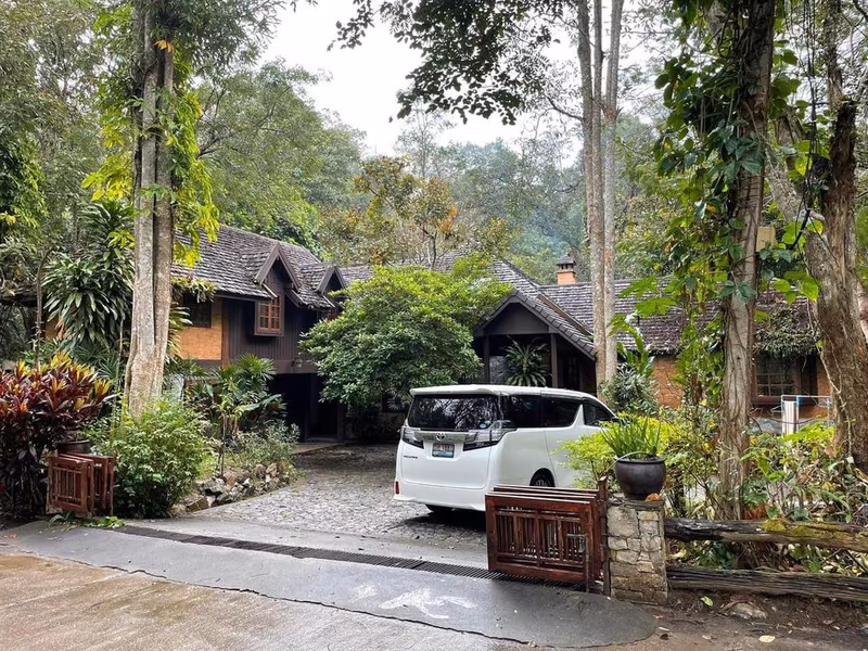 4 Bedroom House For Sale in Ban Pong, Hang Dong, Chiang Mai - Image 1