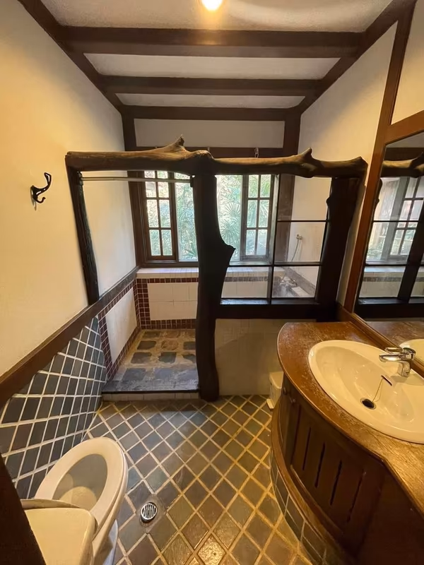 4 Bedroom House For Sale in Ban Pong, Hang Dong, Chiang Mai - Image 2