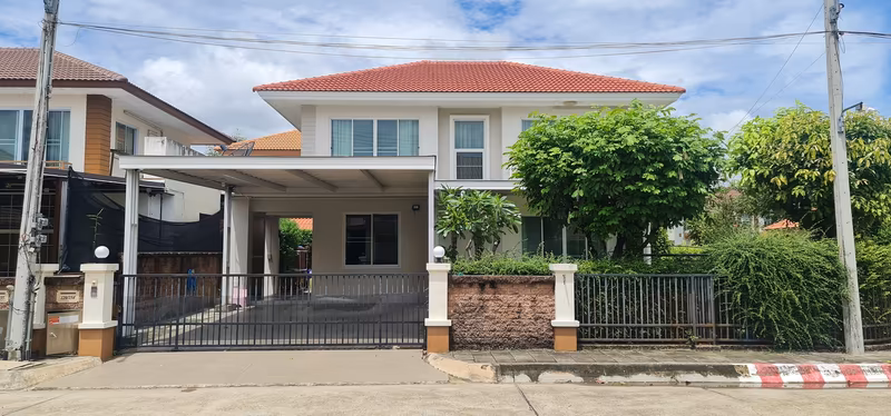 Vararom Charoenmuang - Image 6