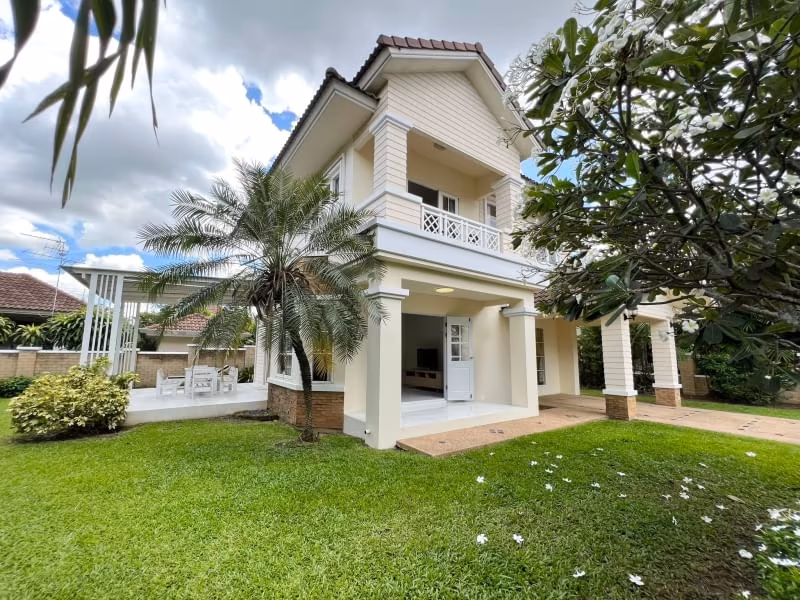 Home in Park - Image 1