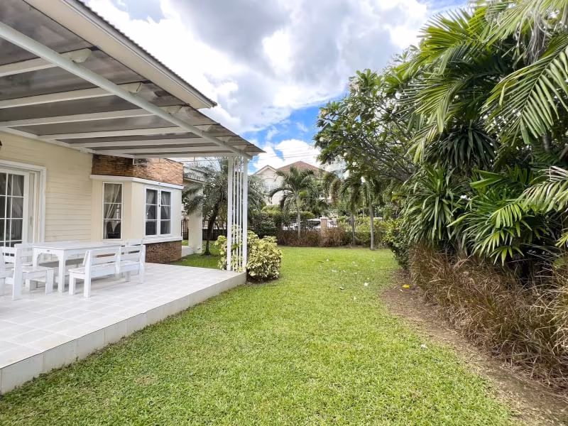 Home in Park - Image 10